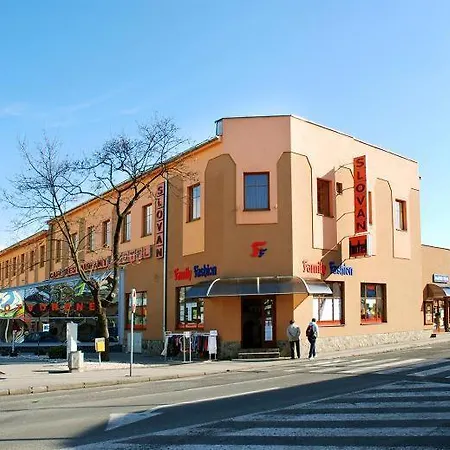 Slovan Hotel