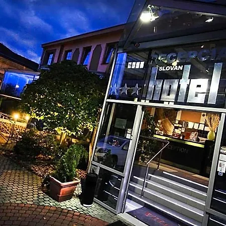 Hotel Slovan Lucenec