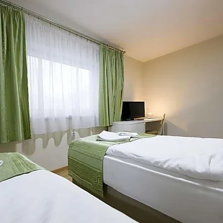 Slovan Hotel 3*