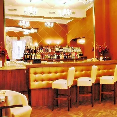 Slovan Hotel Lucenec
