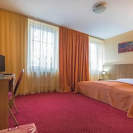 Hotel Slovan 3*